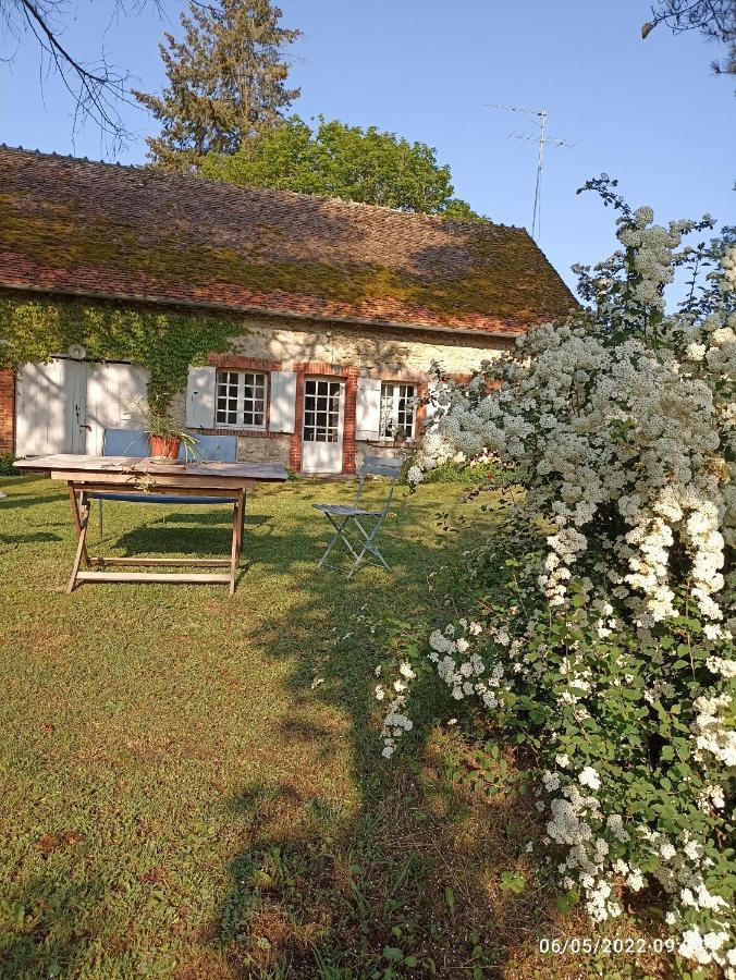 The Cosy Retreat Villa Mornay-sur-Allier Exterior photo